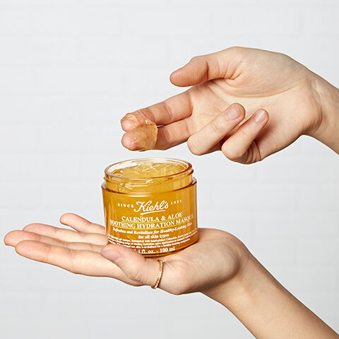 ماسك الترطيب والتهدئة بالكاليندولا والألو فيرا