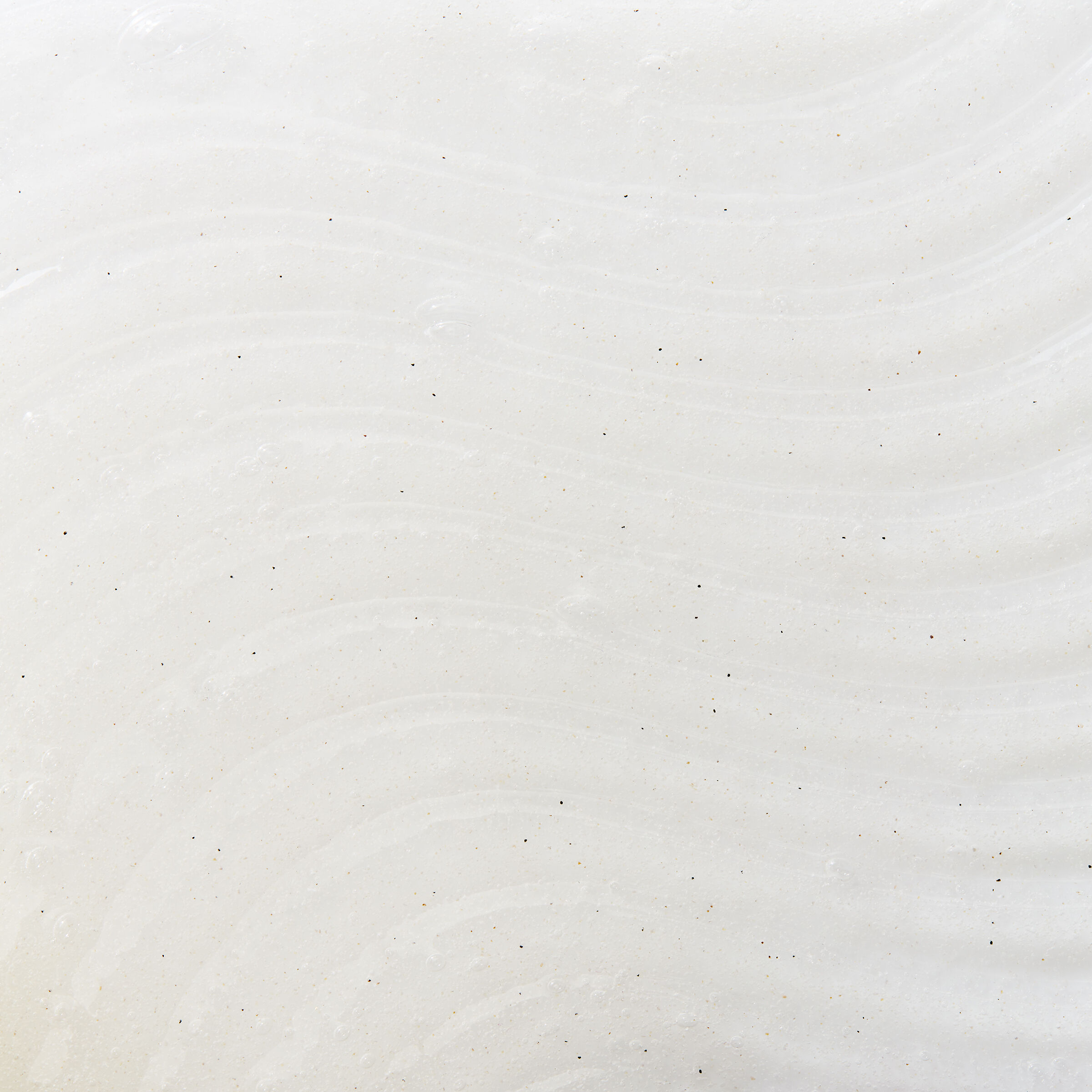 كليرلي كوريكتيف™ غسول يومي لتفتيح البشرة وتقشيرها