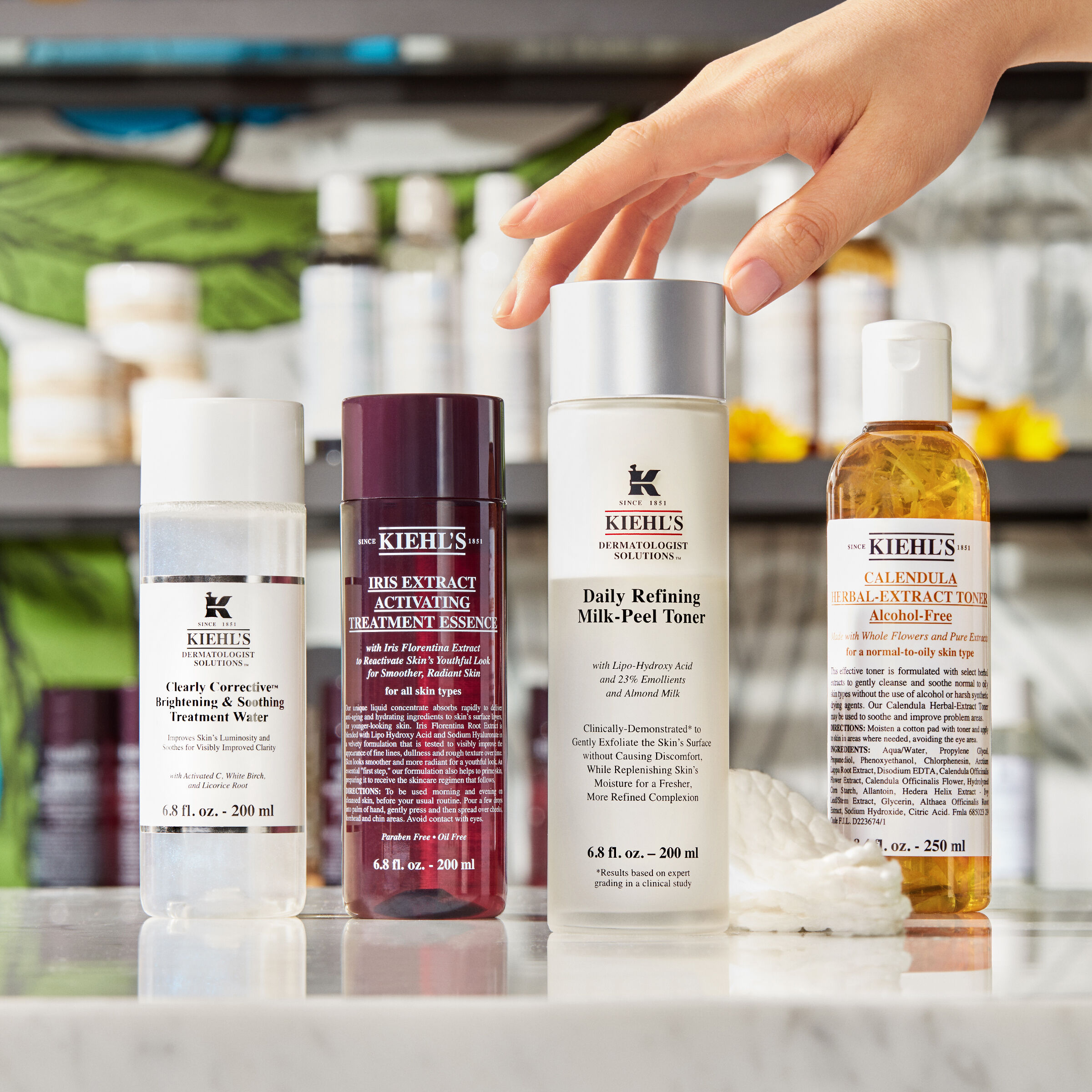 تونر يومي مقشر بالحليب لتنعيم البشرة