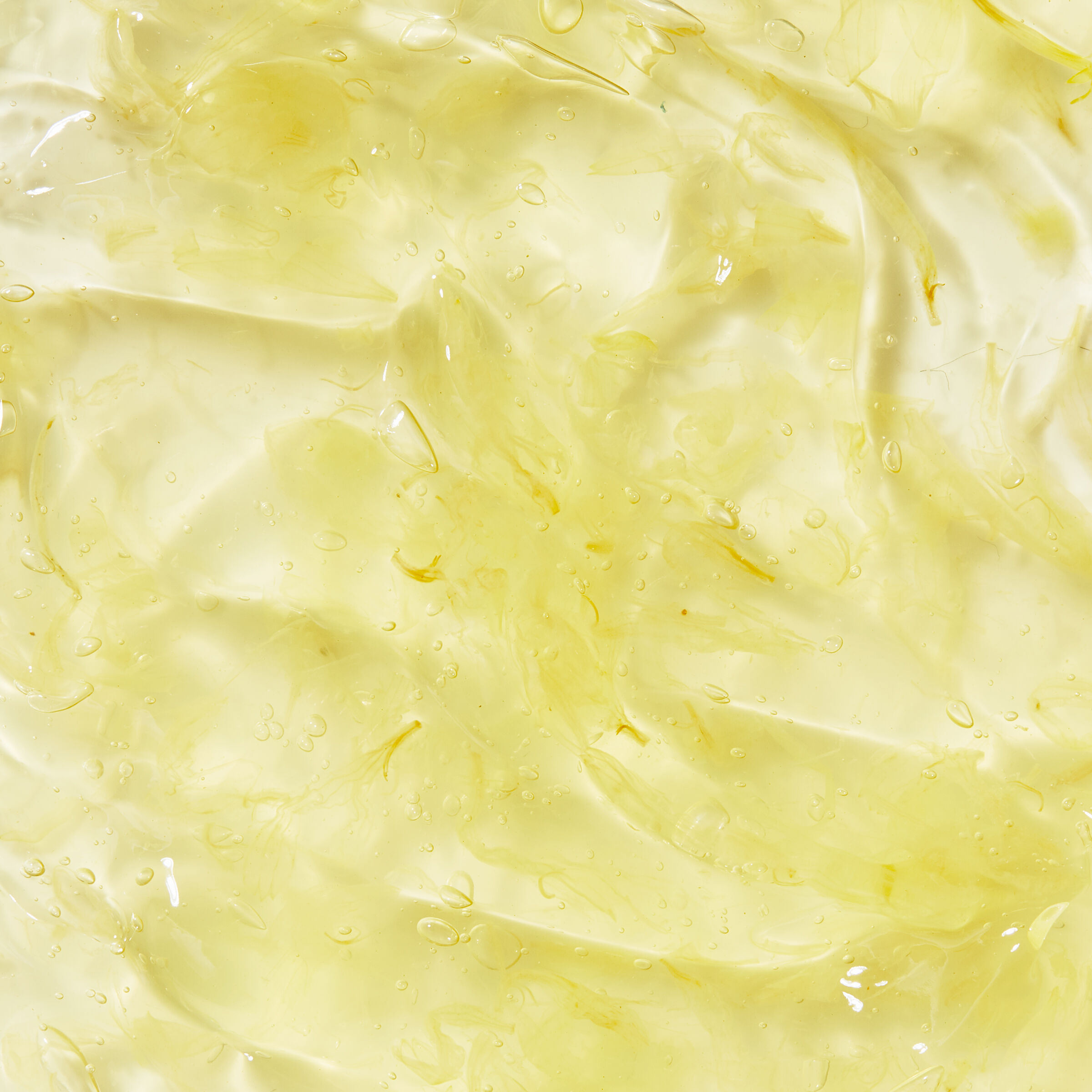 ماسك الترطيب والتهدئة بالكاليندولا والألو فيرا