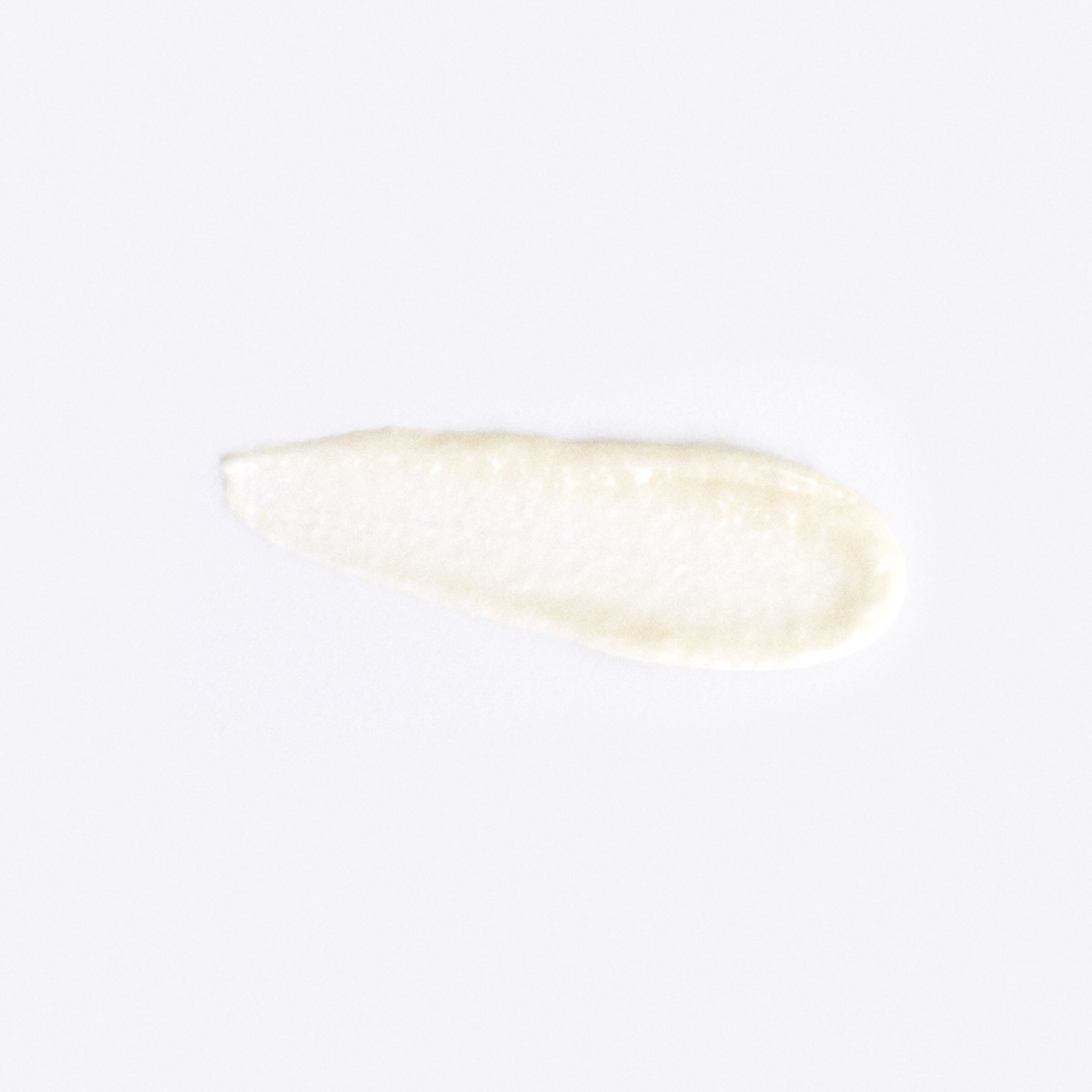 مقشر ميكرو-ديرمابريجن لاستعادة ملمس البشرة